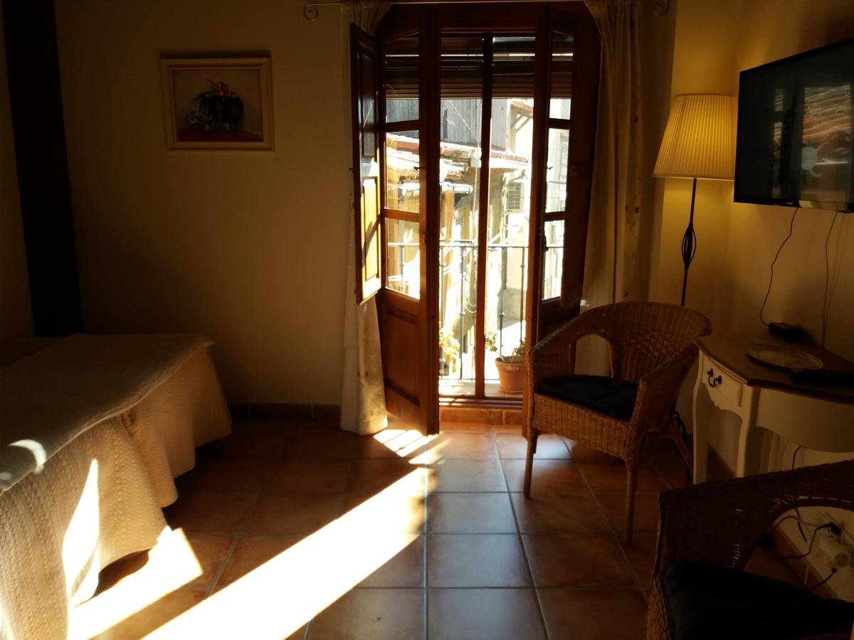 Hostal Rural Luna Y Hostal Rural Lunaposada Канделеда Экстерьер фото