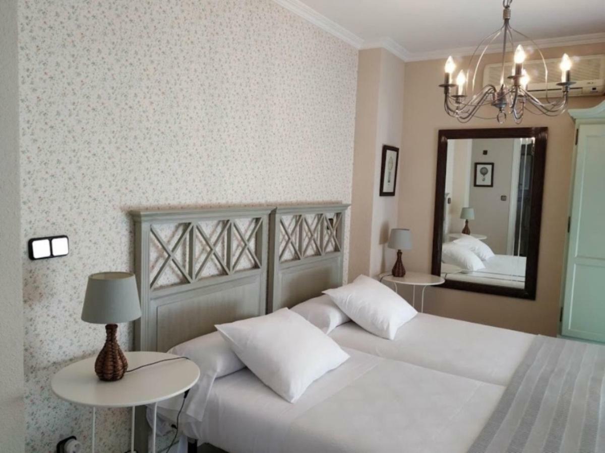 Hostal Rural Luna Y Hostal Rural Lunaposada Канделеда Экстерьер фото
